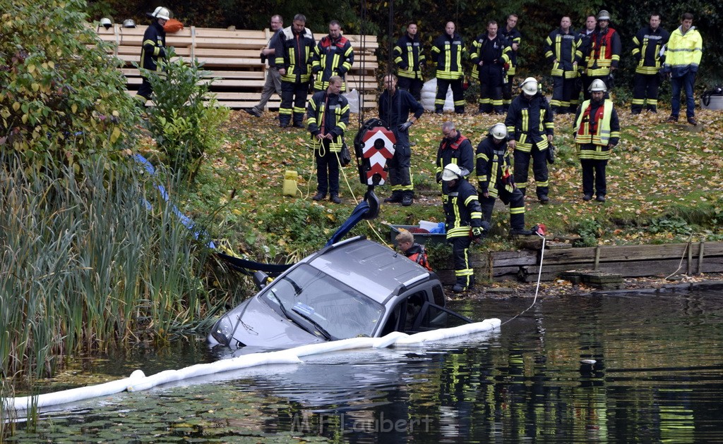 Einsatz BF Koeln PKW im See Koeln Esch P035.JPG - Miklos Laubert